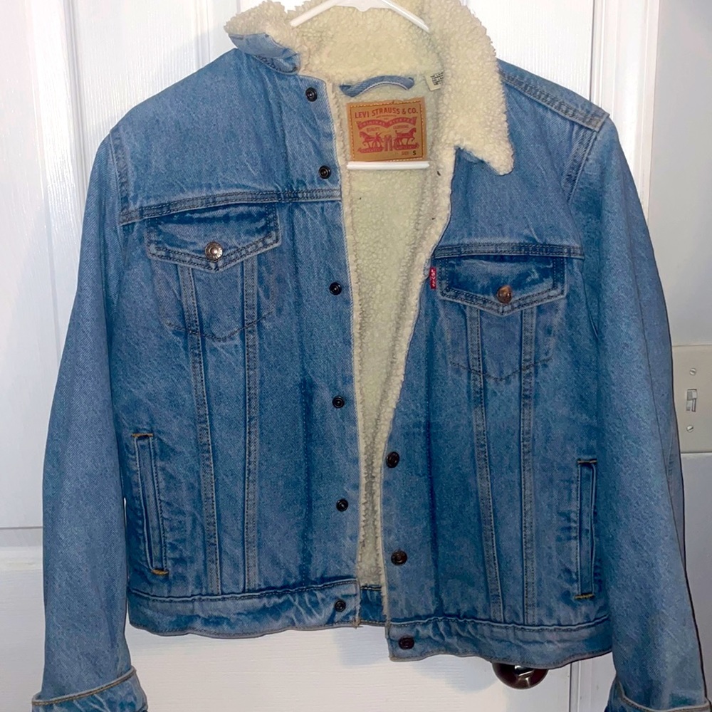 Brand new without tags Levi’s fur lined jacket